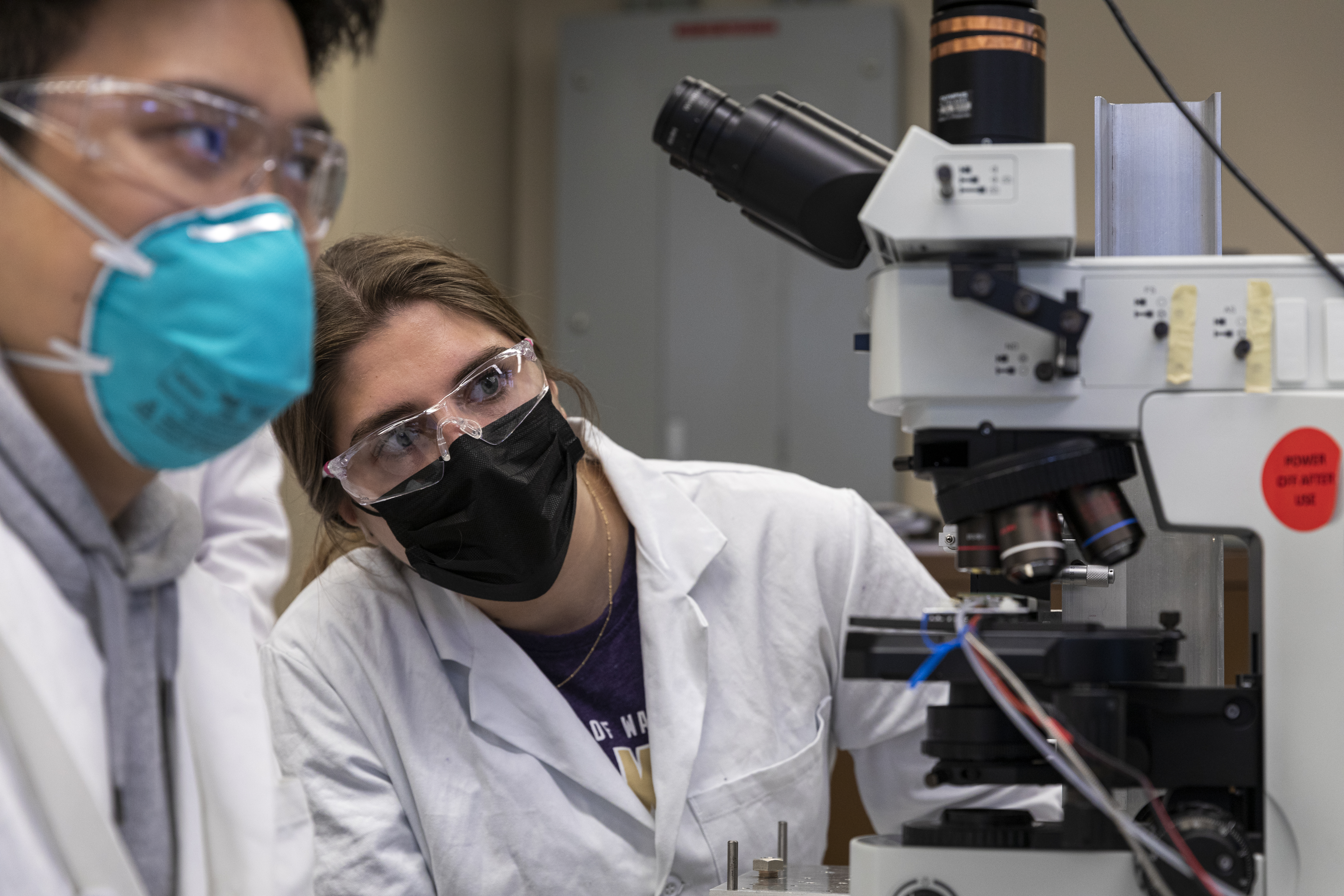 Two students at the MSE lab